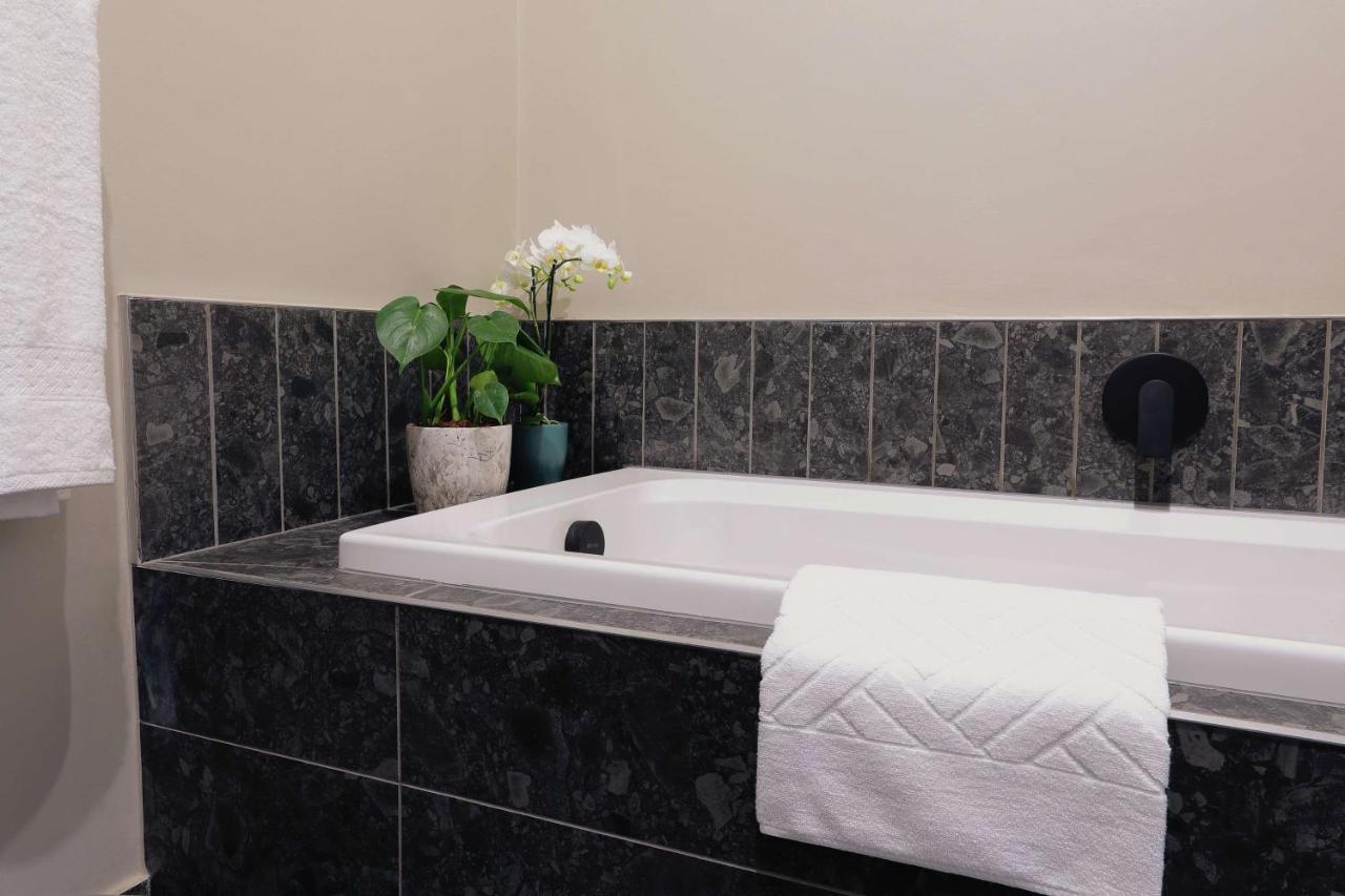 Hyatt House Johannesburg, Sandton Экстерьер фото